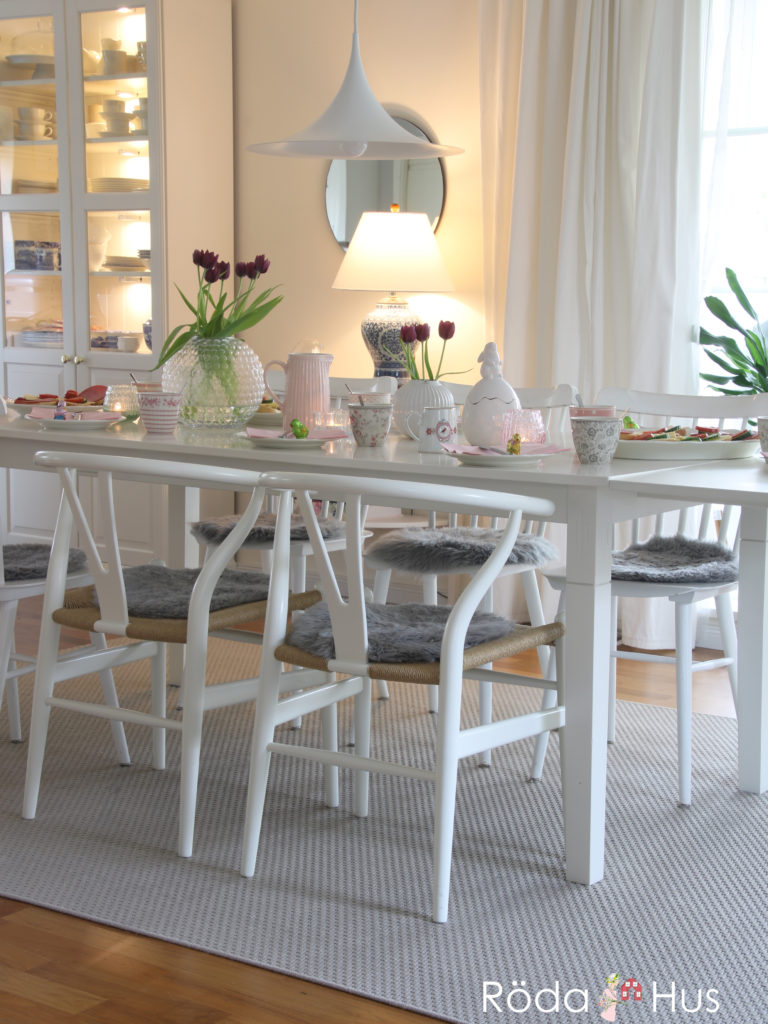 Frohe Ostern! – Röda Hus