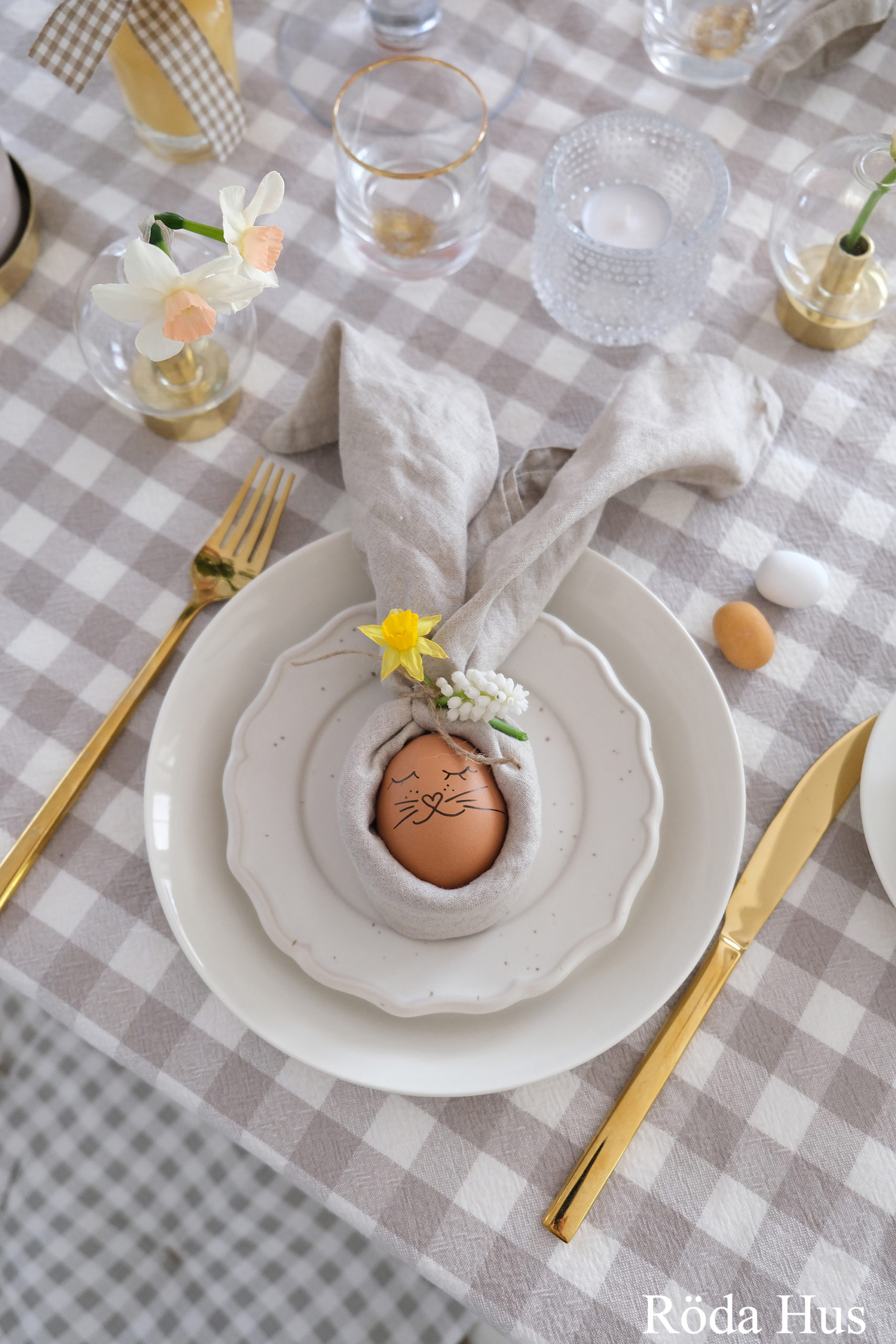 Frohe Ostern 2023 – Röda Hus